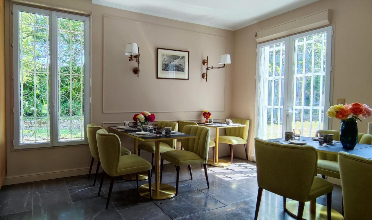 Chateau De Brinville Saint-Sauveur-sur-Ecole Екстер'єр фото
